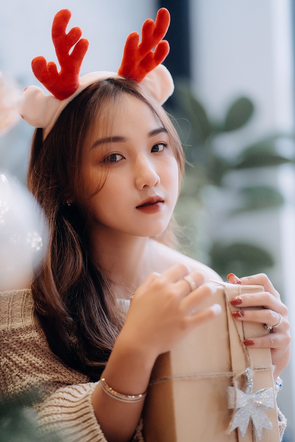 Vẻ đẹp dịu dàng và nữ tính của Katy Trần