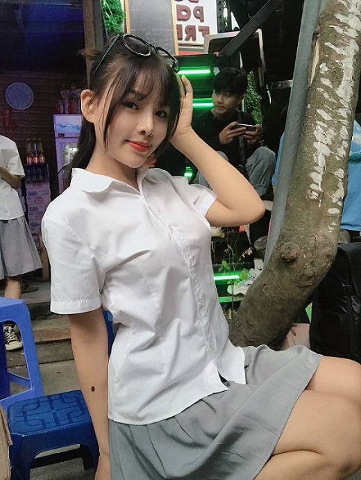 Hotgirl Minh Phấn dễ thương nhưng không dễ gục