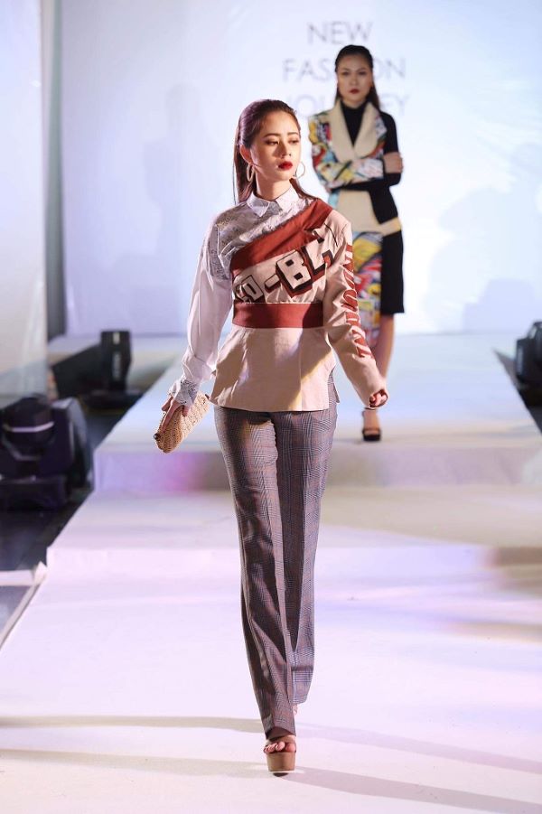 Hành trình đặt chân tới sàn catwalk của người mẫu Lâm Mỹ Hạnh